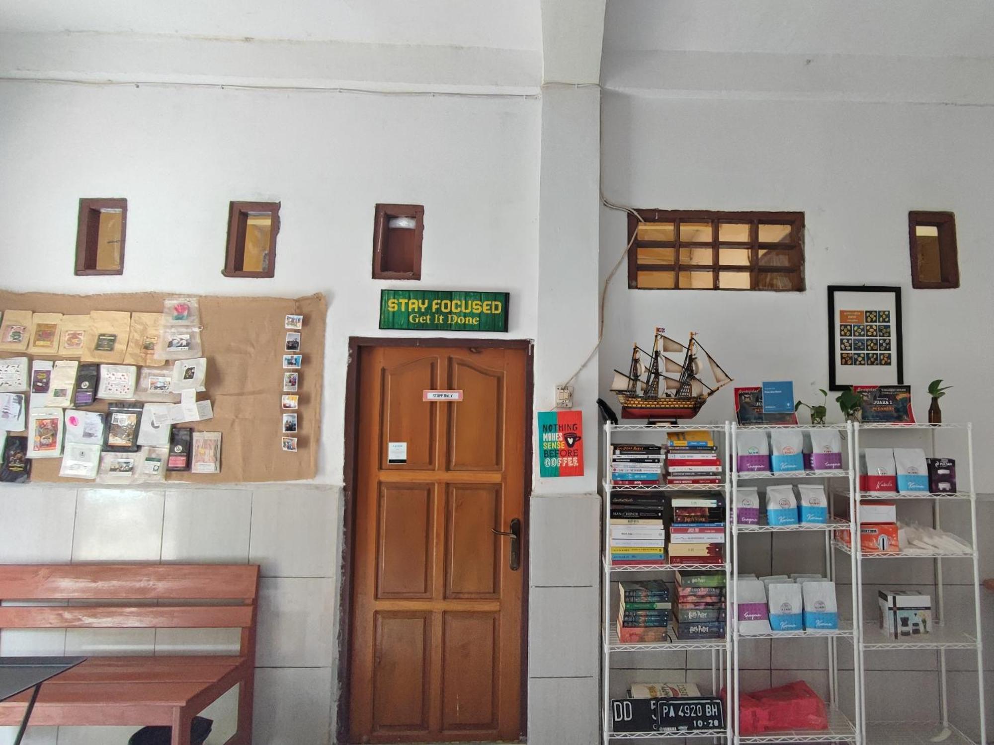 Pintu Biru Hostel Wamena Extérieur photo